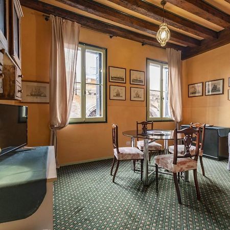 Ca' Delle Vele Apartment Venice Luaran gambar